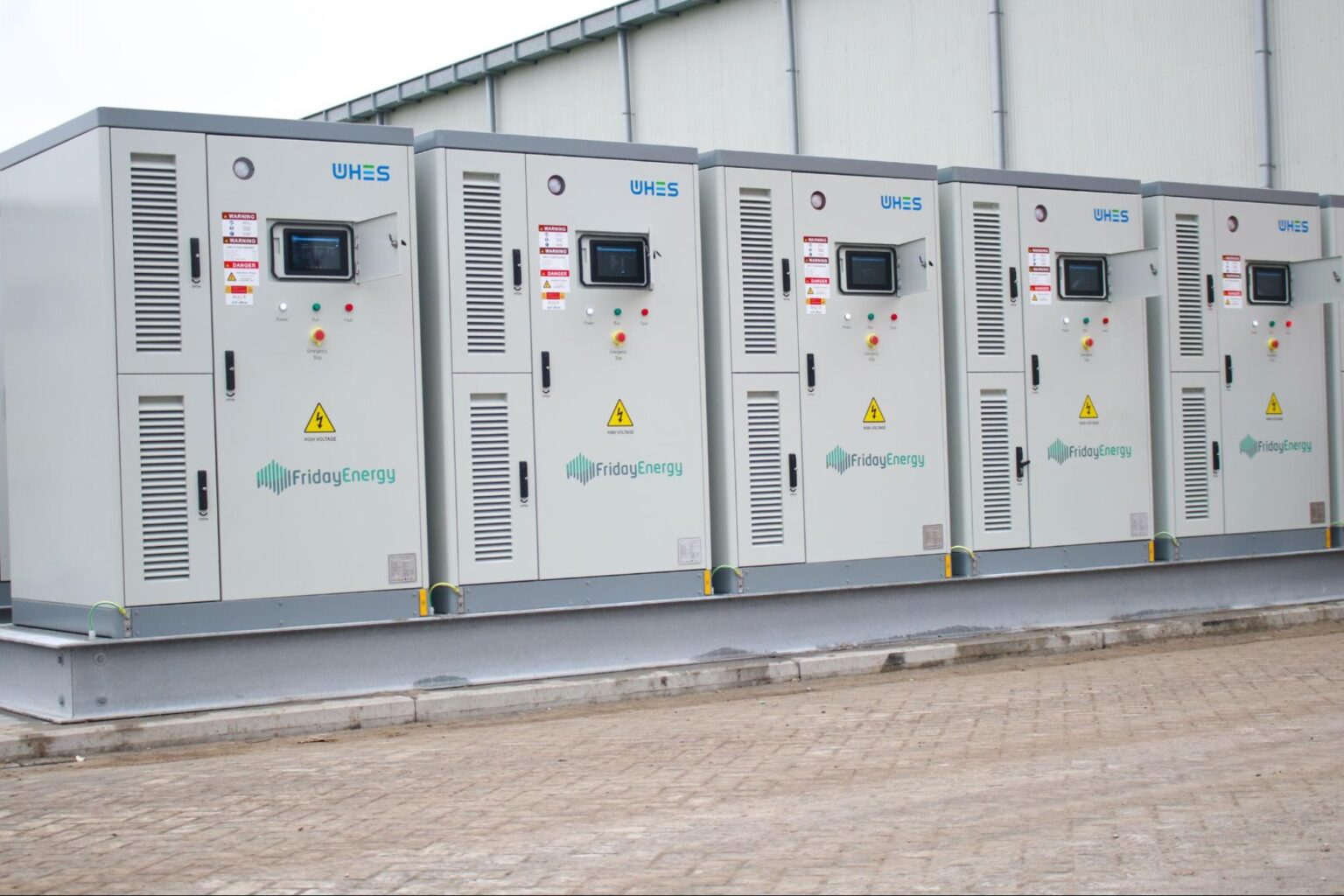 Hacquebord Staal & Buizen &middot; 1,3 MW / 3 MWh batterij in Drachten